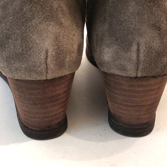 Bjorndal "Solar" Suede Leather Wedge Boot in Taupe Grey - Picture 5 of 16